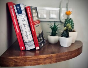 Designing a Home Library That's Both Stylish and Functional